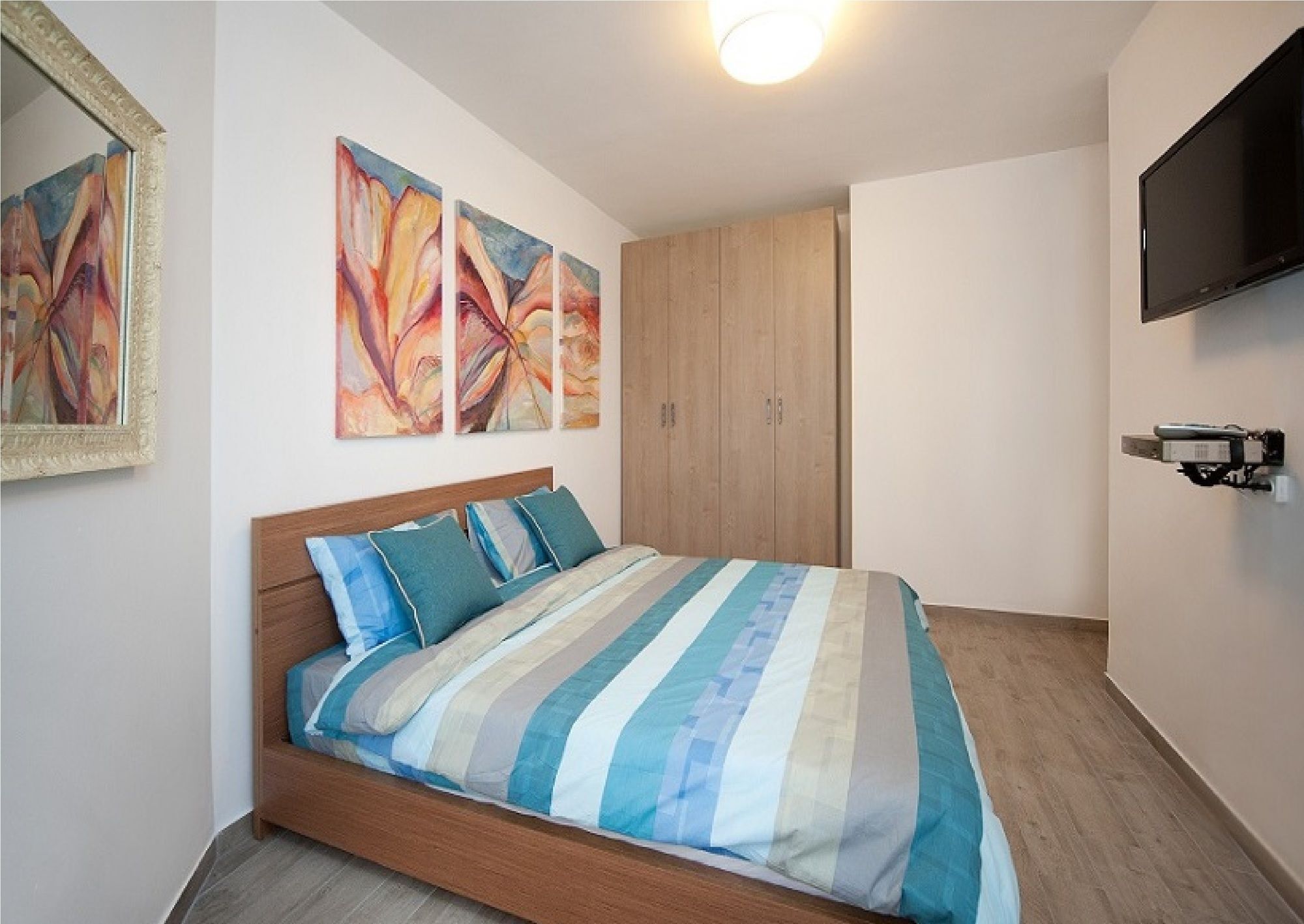 Chic 3Br Apt W Sauna & Parking On The Beach By Sea N' Rent Tel Aviv-Jaffa Exterior foto